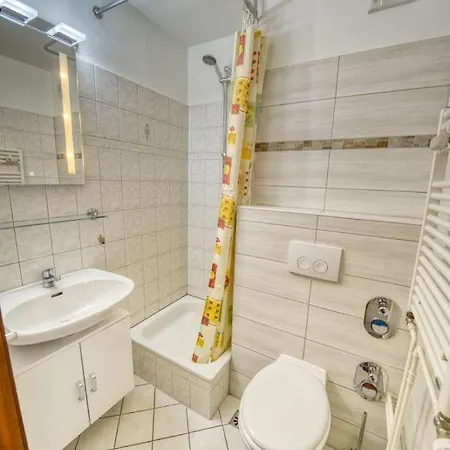 Ferienwohnung-g-9-6-0g0906 דירה *